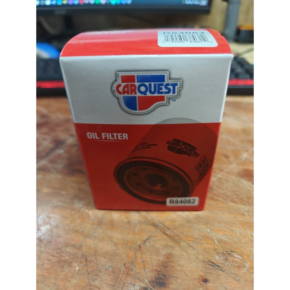 Carquest Standard Oil Filter: R84082